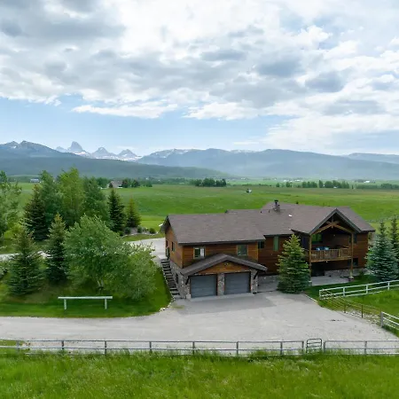 Teton Melody By Kabino Partial Air Conditioning Hot Tub Firepit Foosball Telescope Games Wifi Grill Mtn Views
